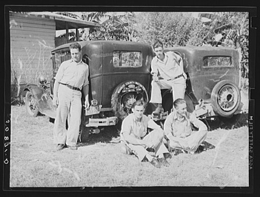 Migrant agricultural workers from Tennessee, Carolina, Alabama, working in packinghouses in Homestead, Florida