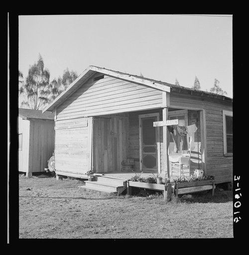 Negro laborers take in laundry whenever possible.  Homestead, Florida