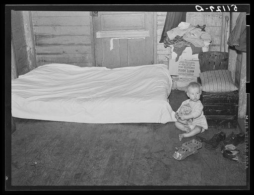 Migratory packinghouse workers living quarters near Belle Glade, Florida