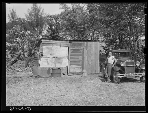 Migrant vegetable pickers and packinghouse workers. A Filipino's living quarters. Belle Glade, Florida