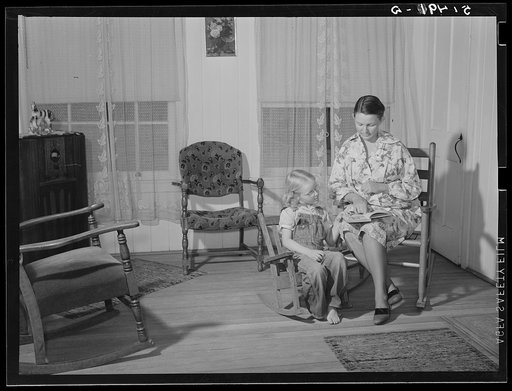 Living room of project family. Coffee County, Alabama