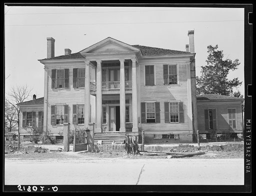 Old home built about 1850 called "Silver Place," owned by Mrs. Frazier, now rented by two families. Alabama