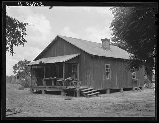 Old house of Frederick Oliver and family, tenant purchase clients. Summerton, South Carolina
