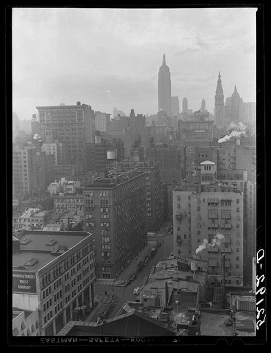 A grey afternoon in New York City looking north from University Place
