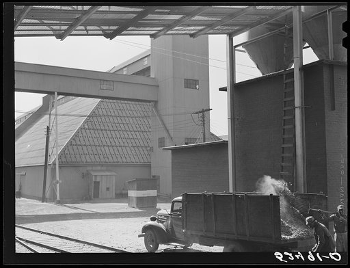 Cottonseed oil plant near Clarksdale, Mississippi Delta