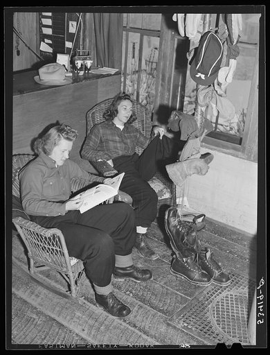 Skiers from Boston, Massachusetts, relaxing in lodge living room at North Conway, New Hampshire