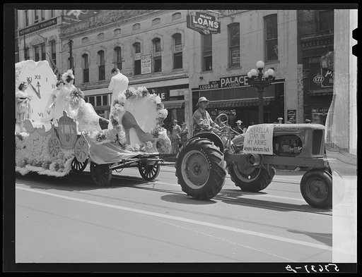 Cotton carnival. Memphis, Tennessee