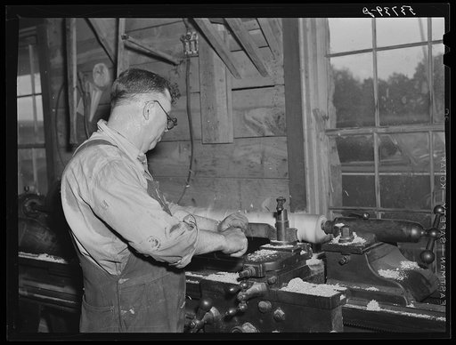 Working in machine shop. Community service center, Faulkner County, Centerville, Arkansas
