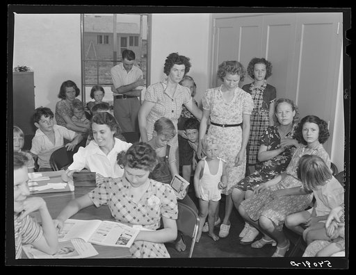 Waiting room in clinic on typhoid antitoxin day at Osceola migratory labor camp. Belle Glade, Florida