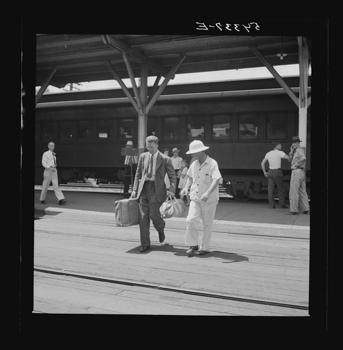 Passengers leaving station in northwestern Florida