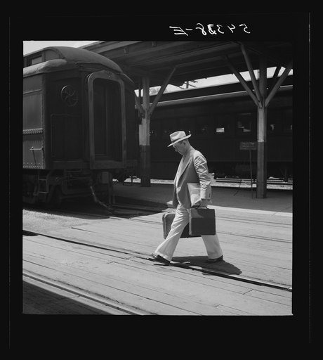 Passengers leaving station in northwestern Florida
