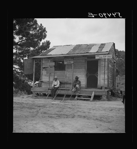 Untitled photo, possibly related to: Store near Natchitoches, Louisiana