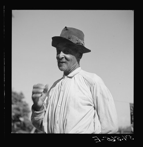 Melrose, Natchitoches Parish, Louisiana. One of the old French mulatto colony near the John Henry cotton plantation. Uncle Joe Rocque, about eighty-six years old (see general caption)