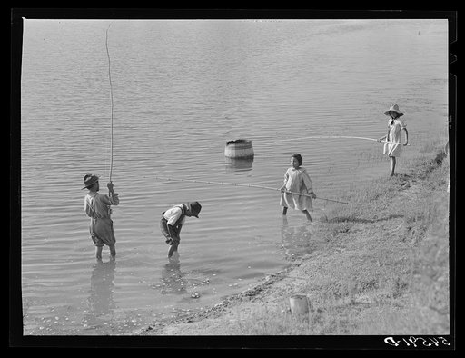 Melrose, Natchitoches Parish, Louisiana. Mulatto children fishing the Cane River