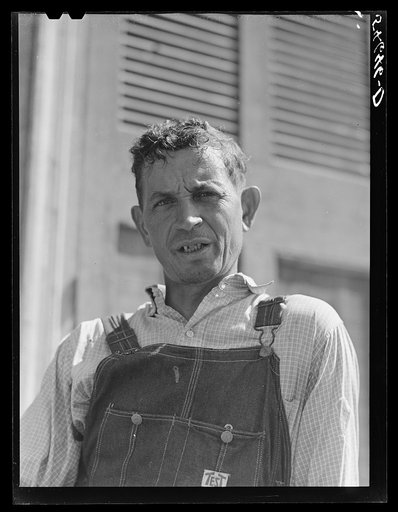 Melrose, Natchitoches Parish, Louisiana. Mulatto servant on John Henry cotton plantation