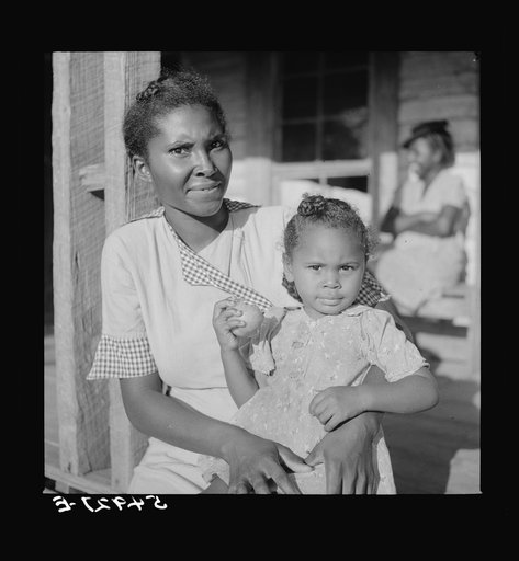 Untitled photo, possibly related to: Negro worker who does housework when not picking cotton. Near Natchitoches, Louisiana