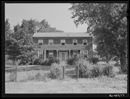 Untitled photo, possibly related to: Old home on Russell Spear's farm near Lexington, Kentucky
