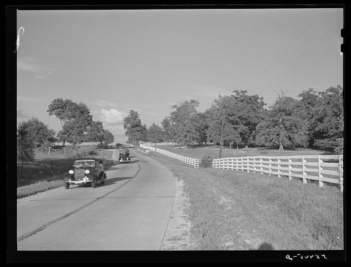 Highway between Louisville and Lexington, Kentucky