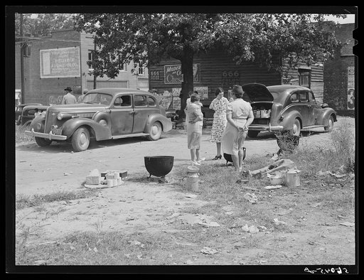 Parent Teacher Association of Prospect Hill, Caswell County, serving and selling Brunswick stew dinner in Mebane, North Carolina on opening day of tobacco market to raise money for a new gymnasium for the Prospect Hill consolidated school in Caswell County, North Carolina
