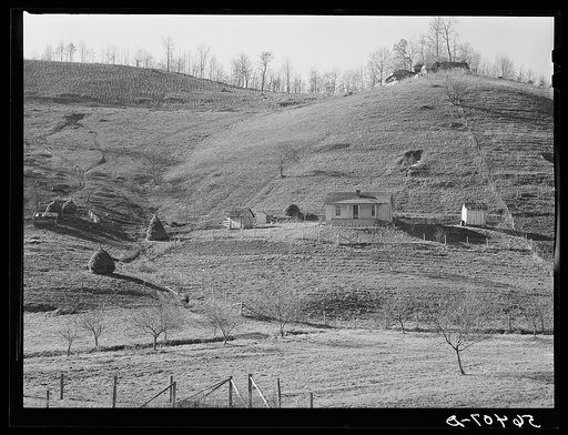 Home of FSA (Farm Security Administration) borrower Jackson, who is Mr. Garland's next-door neighbor. Southern Appalachian Project near Barbourville, Knox County, Kentucky
