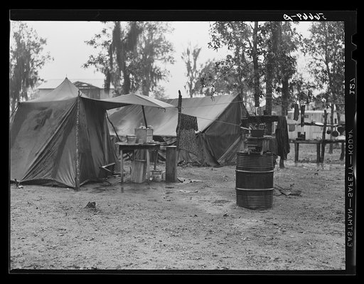 Living quarters of construction workers near Camp Blanding. Starke, Florida