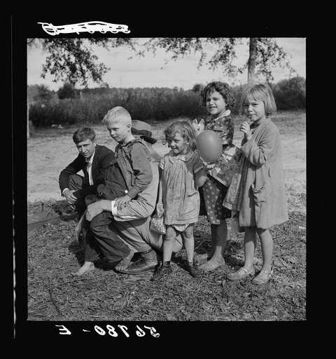 Family of construction worker who had been employed on Camp Blanding job. Starke, Florida