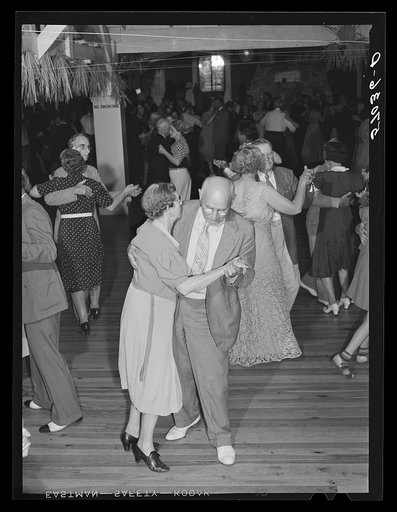 Dances are held regularly for the entertainment of guests at Sarasota trailer park. Sarasota, Florida