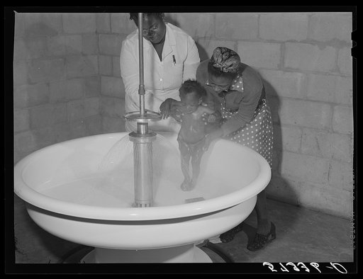 Sanitary facilities are provided in Okeechobee migratory labor camp. Belle Glade, Florida