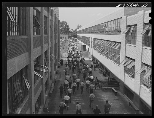 Change of shift at Pratt and Whitney United Aircraft. East Hartford, Connecticut
