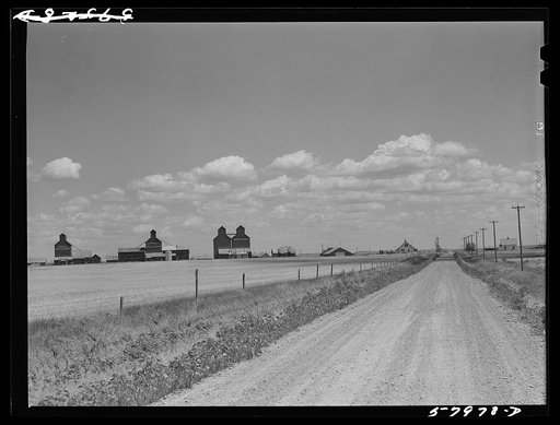 Grain elevators in Homestead, Montana