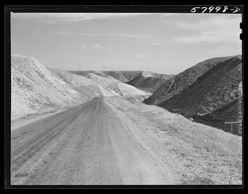 Badlands along highway between Great Falls and Havre, Montana