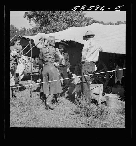 Untitled photo, possibly related to: Sally Rand at the stockmen's picnic and barbecue. Spear's Siding, Wyola, Montana