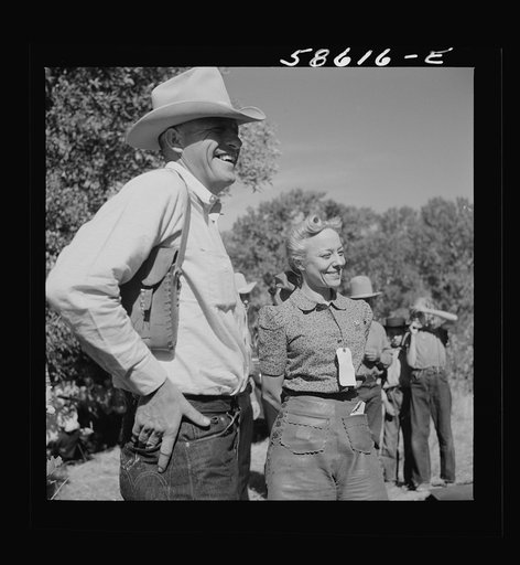 Untitled photo, possibly related to: Sally Rand at the stockmen's picnic and barbecue. Spear's Siding, Wyola, Montana