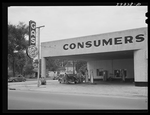 Cooperative gas station and lunch room. Laramie, Wyoming