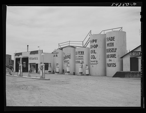 Untitled photo, possibly related to: North Platte River Valley Cooperative oil company gas station. Scottsbluff, Nebraska