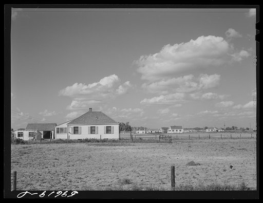 General view of farmsteads at Two Rivers Non-Stock Cooperative, a FSA (Farm Security Administration) co-op. Waterloo, Nebraska