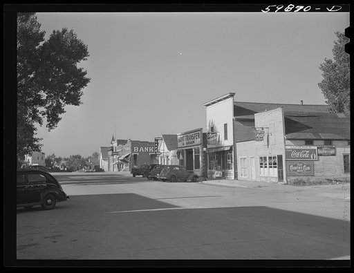 Main street of Waterloo, Nebraska