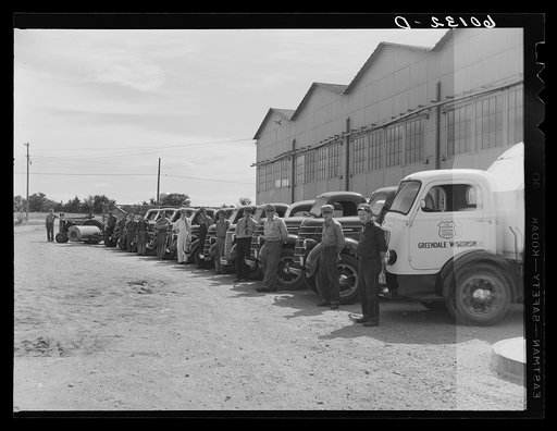 Maintenance crew. Greendale, Wisconsin