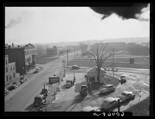 Gas station on sunny afternoon. Dubuque, Iowa