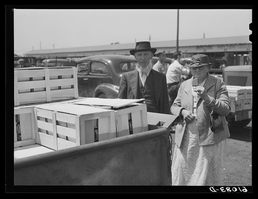 Visitors at fruit market. Benton Harbor, Michigan