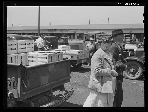Visitors at fruit market. Benton Harbor. Michigan