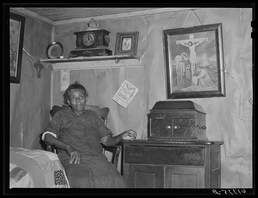 Mrs. Louise Dyson, wife of FSA (Farm Security Administration) borrower. She is the mother of fifteen children. Saint Mary's County, Maryland