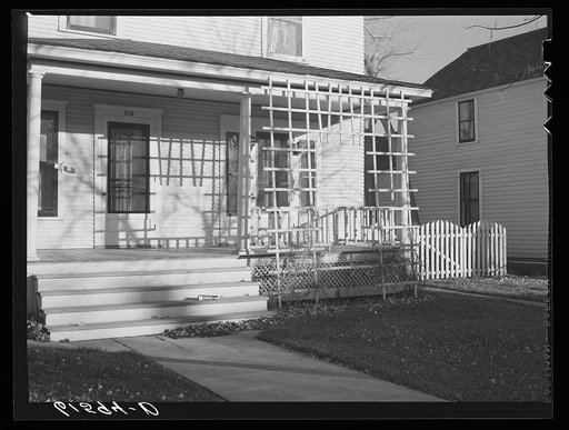 Front porch. Aberdeen, South Dakota