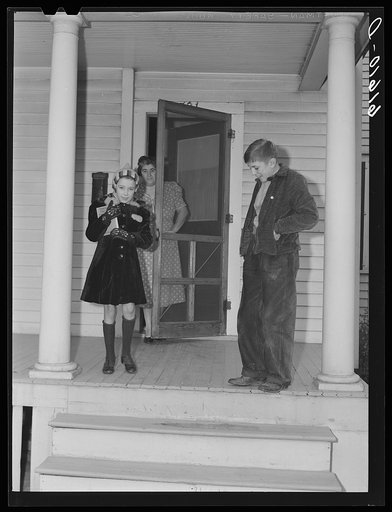 Untitled photo, possibly related to: Mrs. Schulstad and daughter laying the table for dinner. Aberdeen, South Dakota