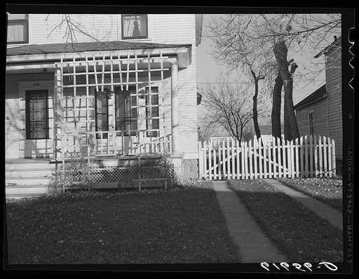 Front porch. Aberdeen, South Dakota