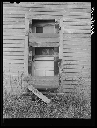 Abandoned farmhouse. Bottineau County, North Dakota