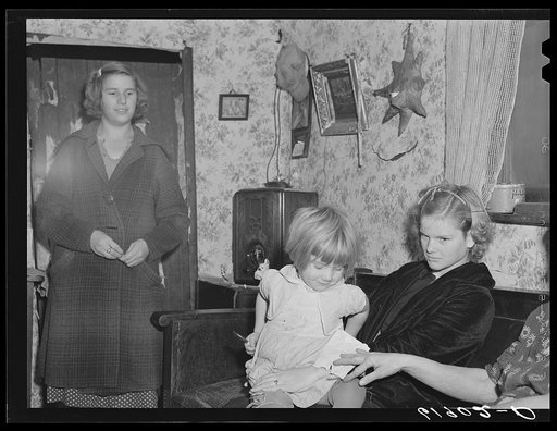 Untitled photo, possibly related to: Children of agricultural day laborer who came from Kentucky to work in the Scioto Marshes, Hardin County, Ohio