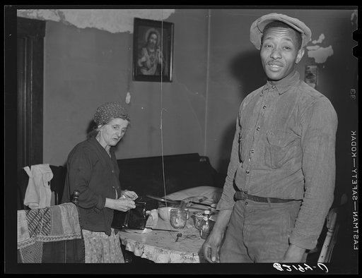 Steelworker has just payed rent landlady. Ambridge, Pennsylvania