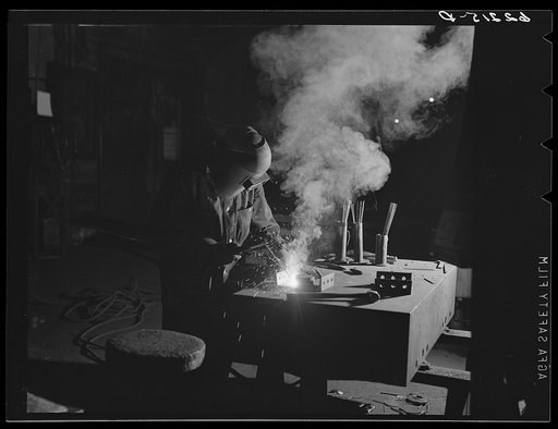 Welding. Structural shop, Keystone Drilling Company. Beaver Falls, Pennsylvania