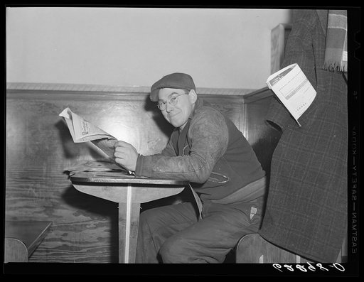 Untitled photo, possibly related to: Pinochle game at Czecho-Slovak Dramatic Club. Ambridge, Pennsylvania